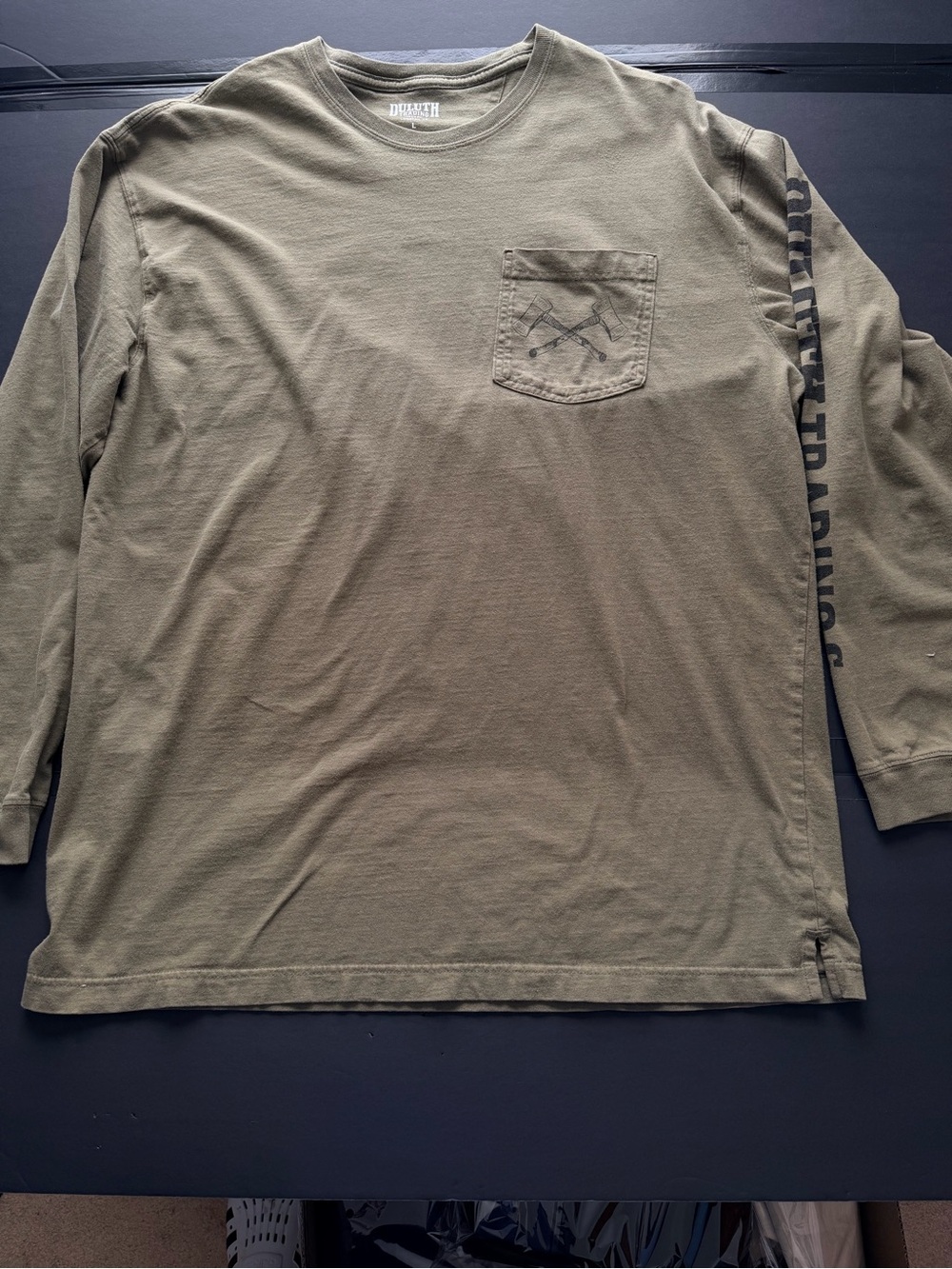 Duluth Trading Co Longtail T Long Sleeve Graphic Pocket Shirt Mens L Green